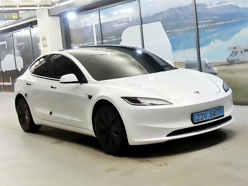 Tesla Model 3, 2024