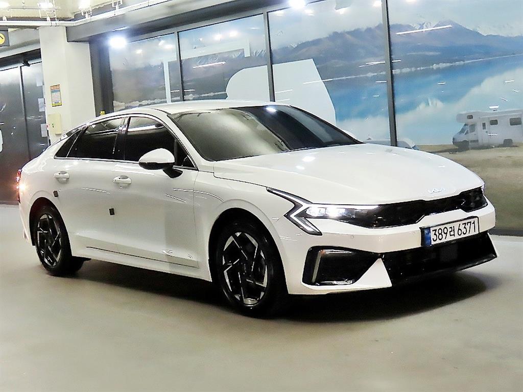 Kia K5, 2025