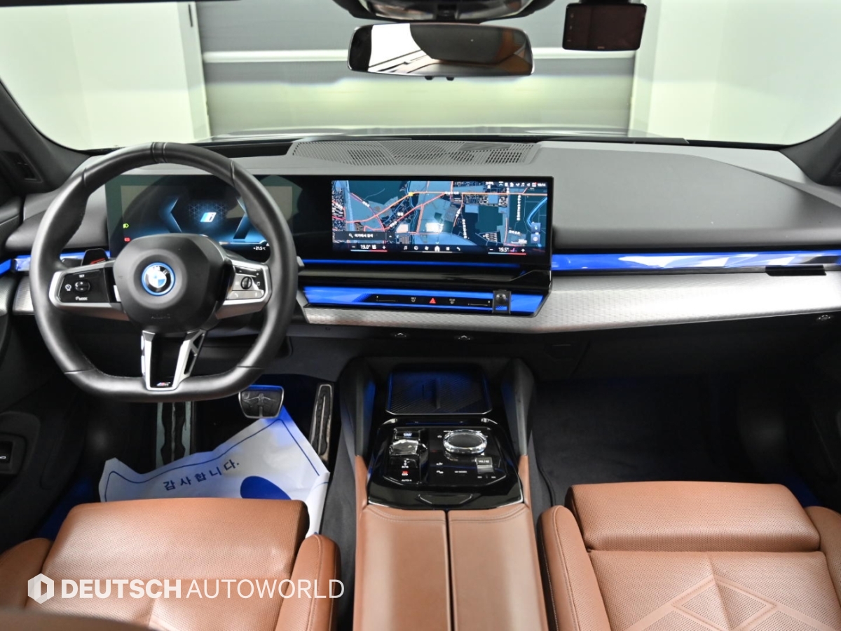 BMW i5, 2023