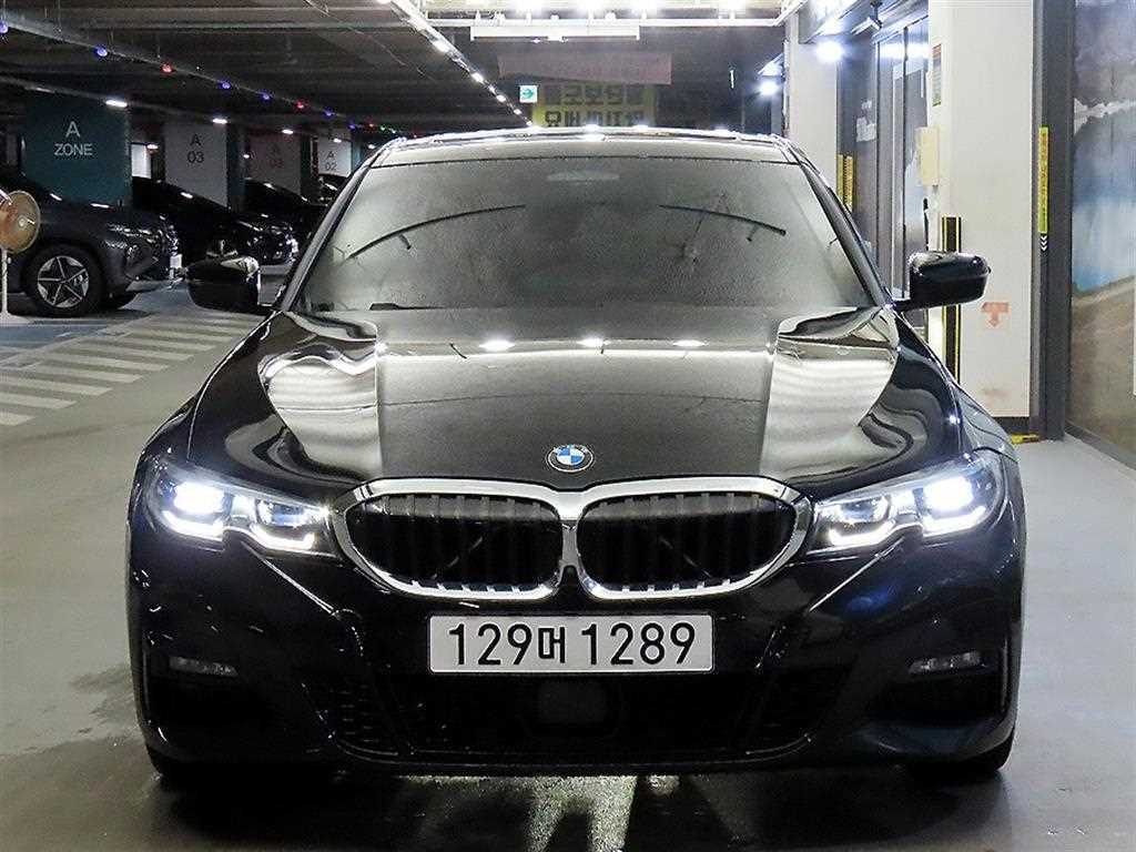 BMW 3-Series, 2021