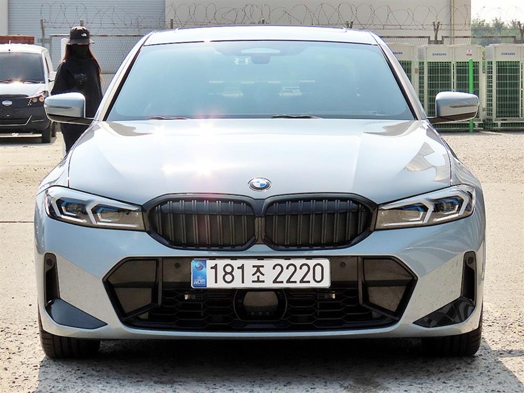 BMW 3-Series, 2025