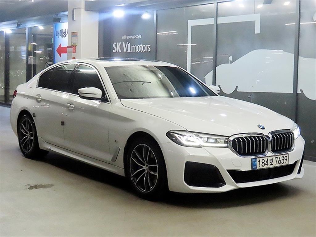 BMW 5-Series, 2021