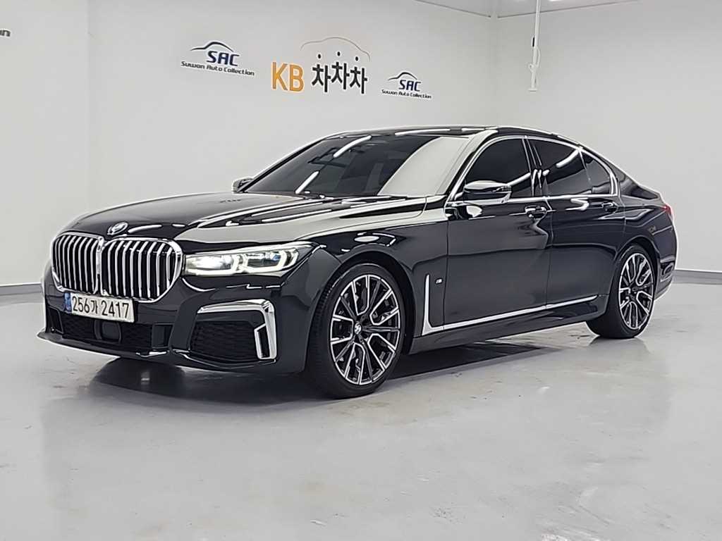 BMW 7-Series, 2021