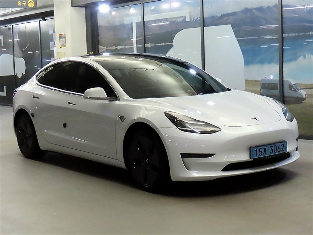 Tesla Model 3, 2020