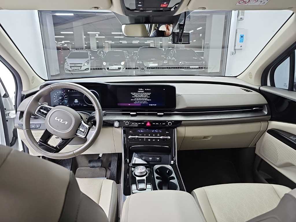Kia Carnival, 2022