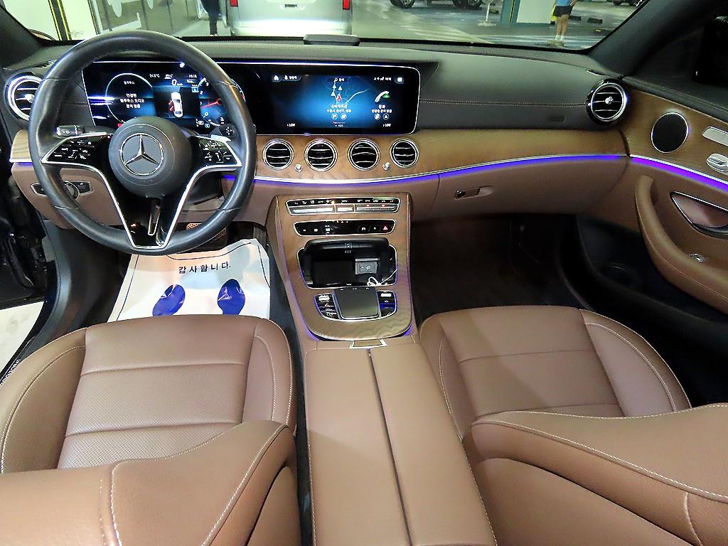 Mercedes-Benz E-Class, 2022