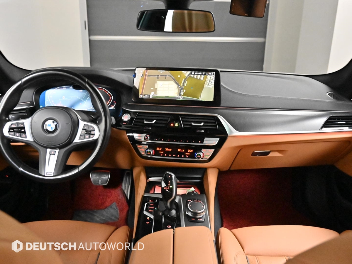 BMW 5-Series, 2023