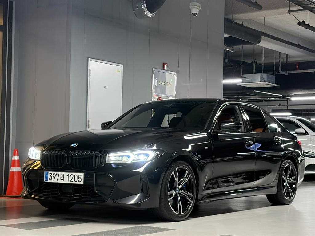 BMW 3-Series, 2023