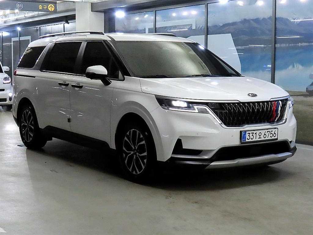 Kia Carnival, 2021