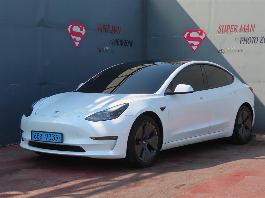 Tesla Model 3, 2021