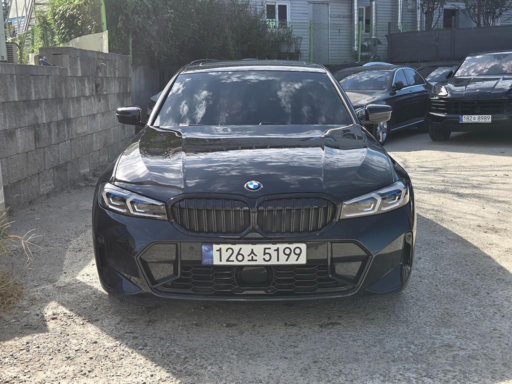 BMW 3-Series, 2023