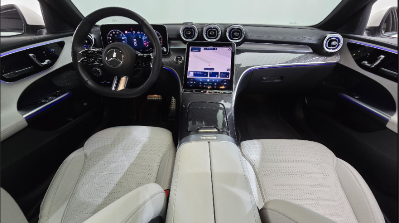 Mercedes-Benz C-Class, 2025
