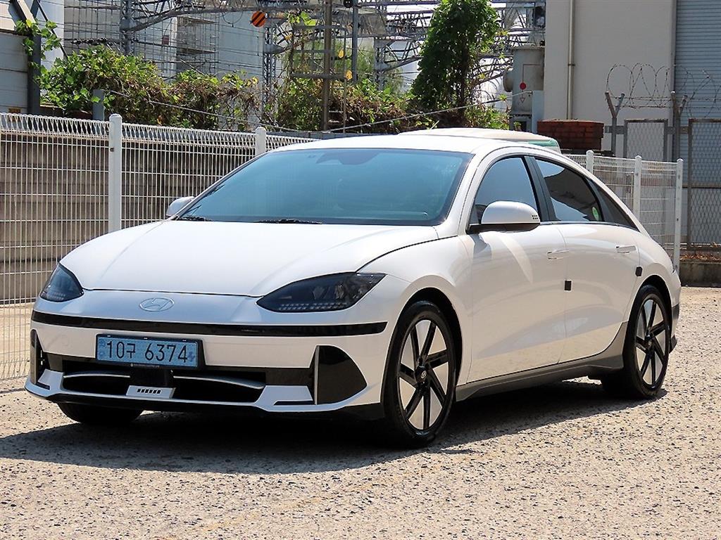 Hyundai Ioniq 6, 2022