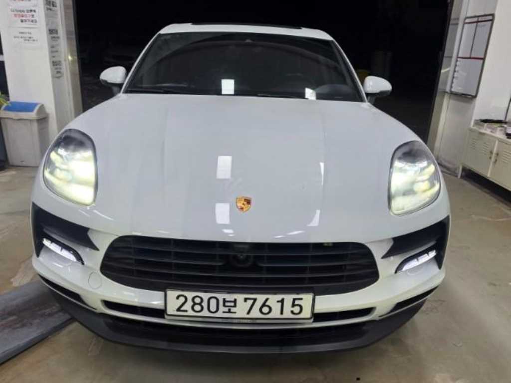 Porsche Macan, 2020