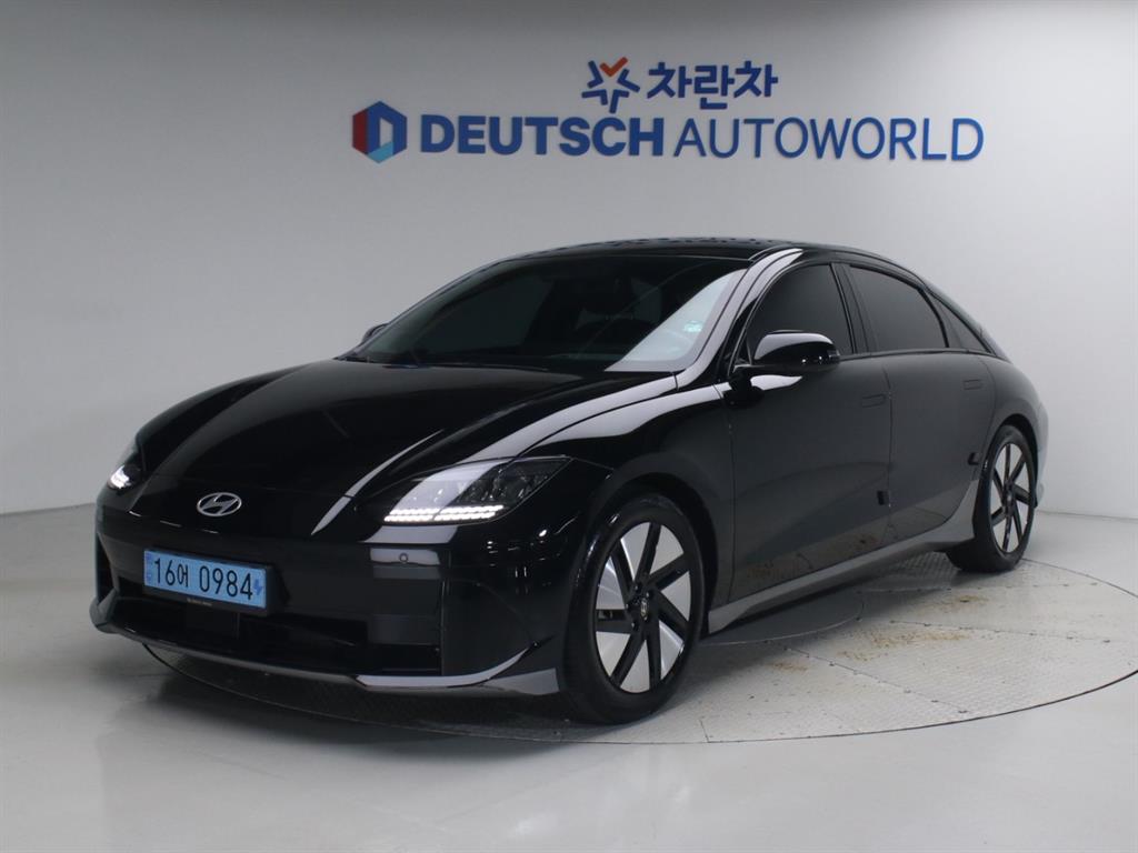 Hyundai Ioniq 6, 2022